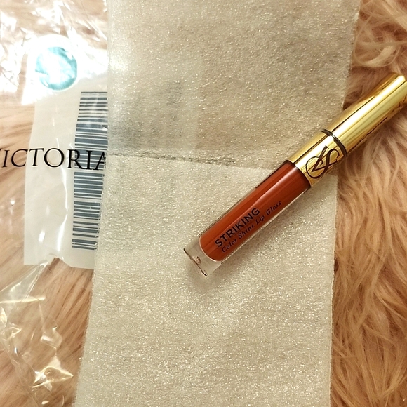 Brand New VICTORIA'S SECRET COLOR SHINE Lip Gloss - Picture 1 of 3